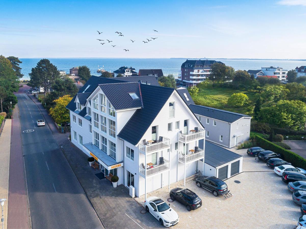 Hotel Meerzeit Scharbeutz Exterior photo
